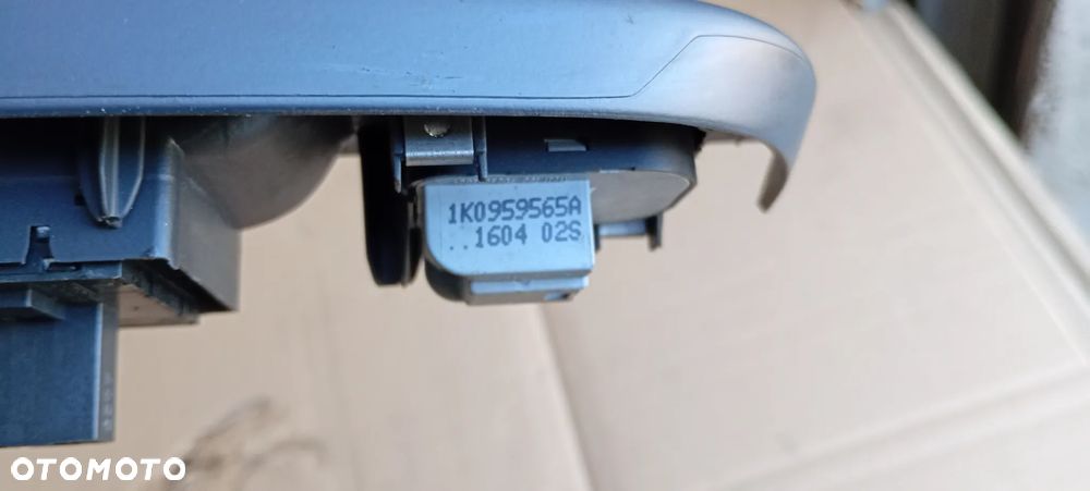 Przełącznik szyb panel kierowcy lewy przód VW Golf V 1K3868049C - 9