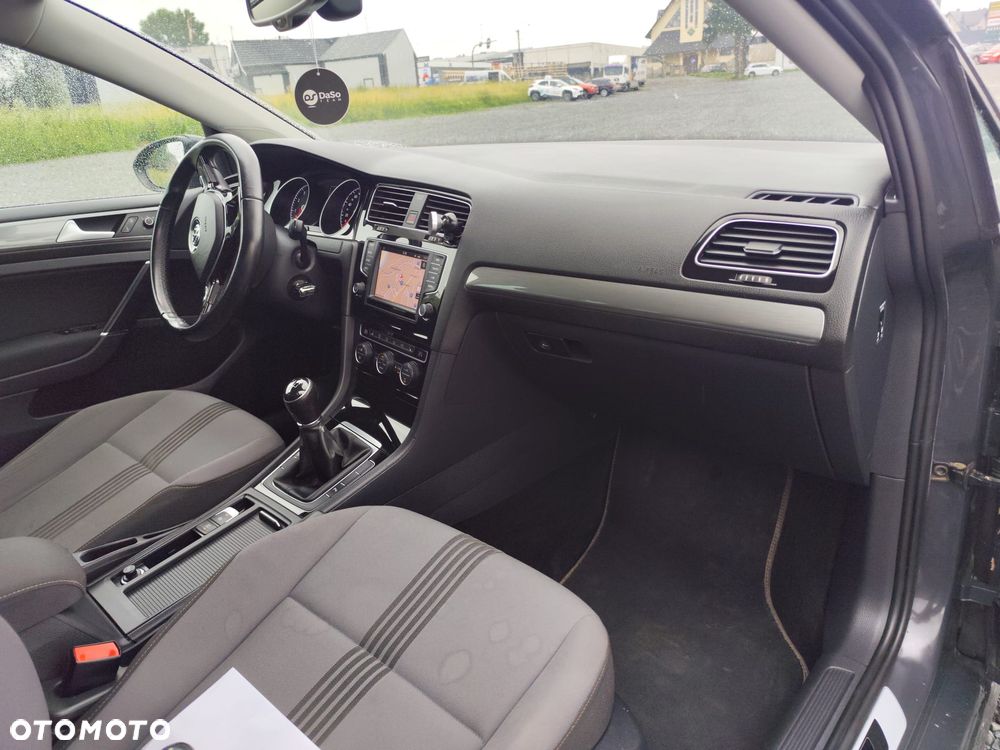 Volkswagen Golf - 13
