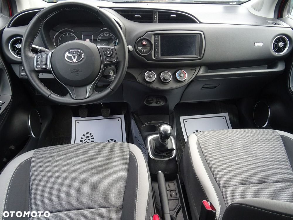 Toyota Yaris - 11