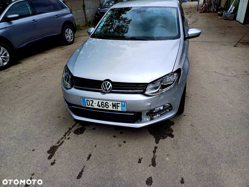 Volkswagen Polo 1.2 TSI Blue Motion Technology Lounge - 4