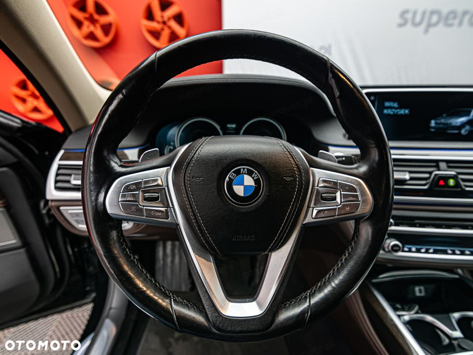 BMW Seria 7 740d xDrive - 17