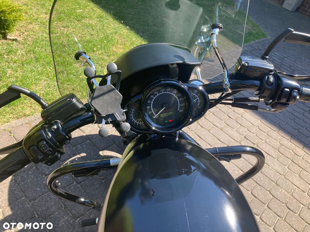 Harley-Davidson V-Rod Night Rod - 3
