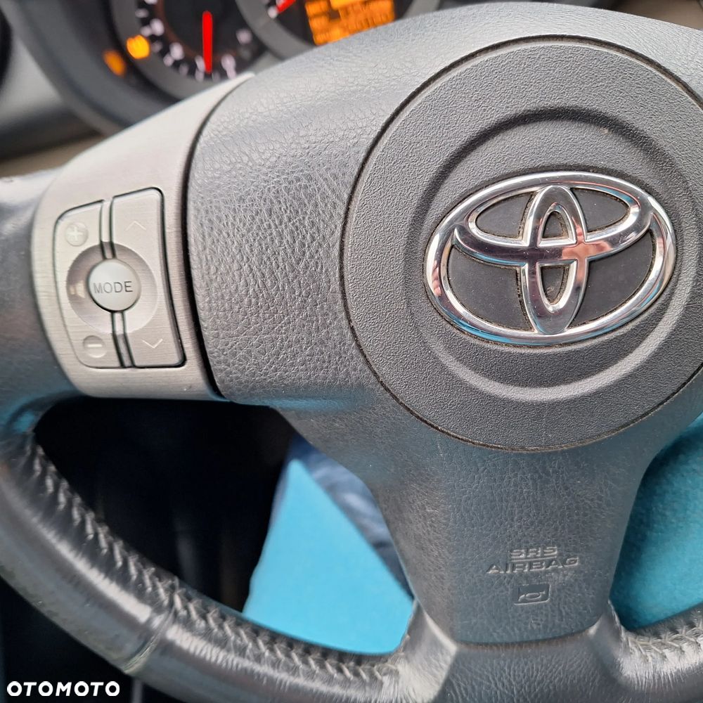 Toyota RAV4 - 18