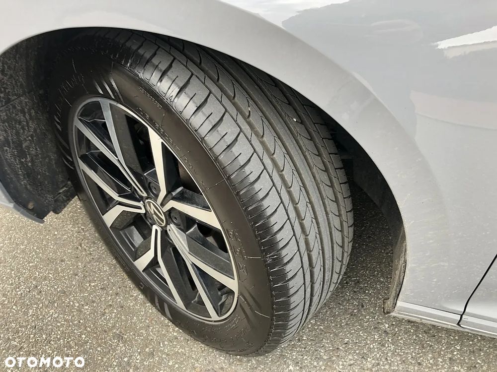 Volkswagen Passat Variant 2.0 TDI EVO Business - 31