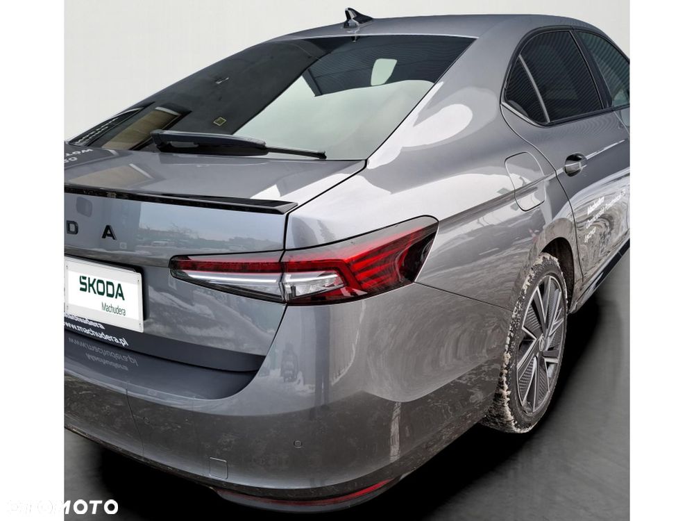 Skoda Superb 1.5 TSI Sportline DSG - 5
