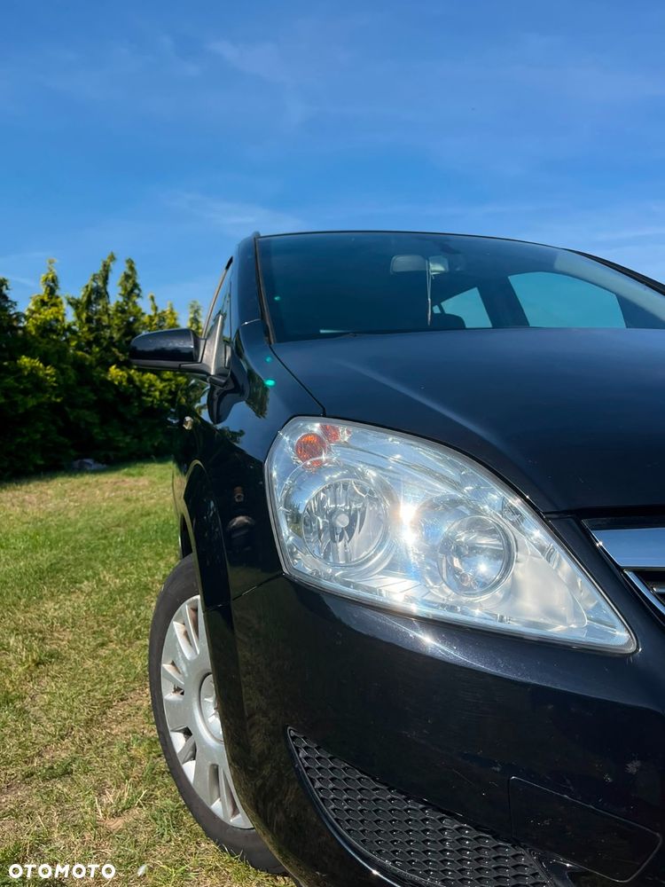 Opel Zafira - 8