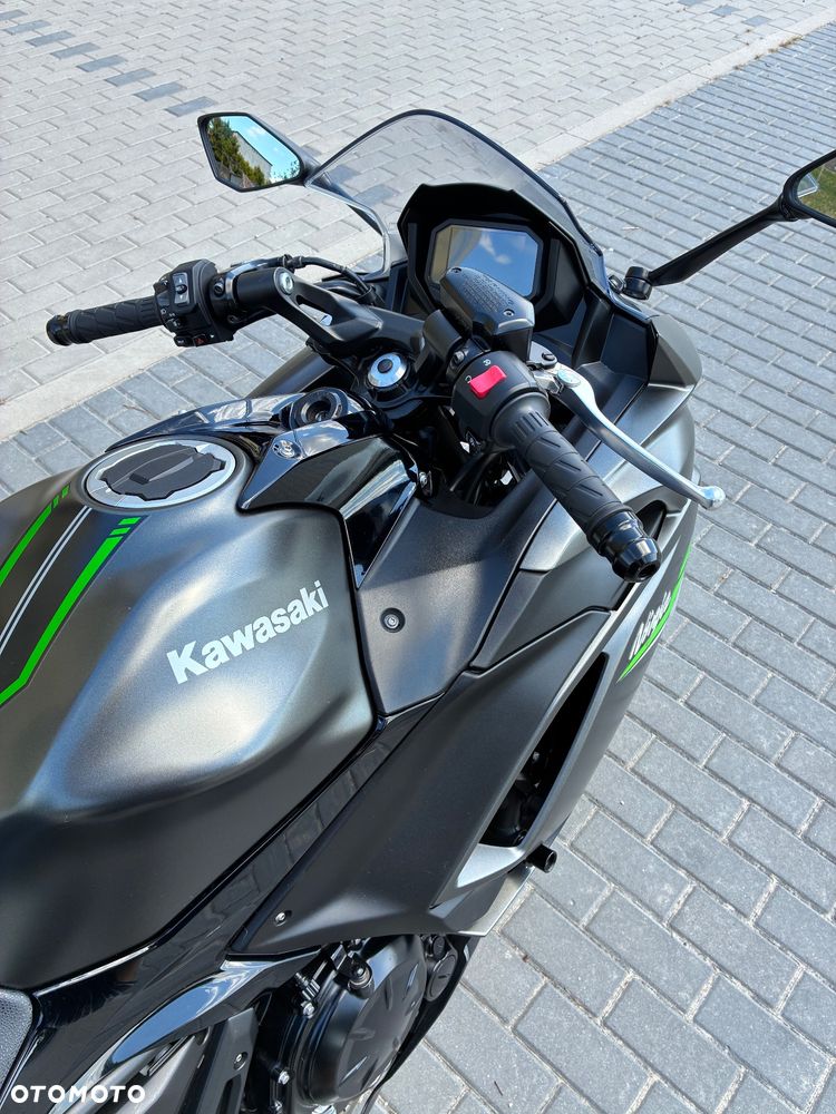 Kawasaki Ninja - 7