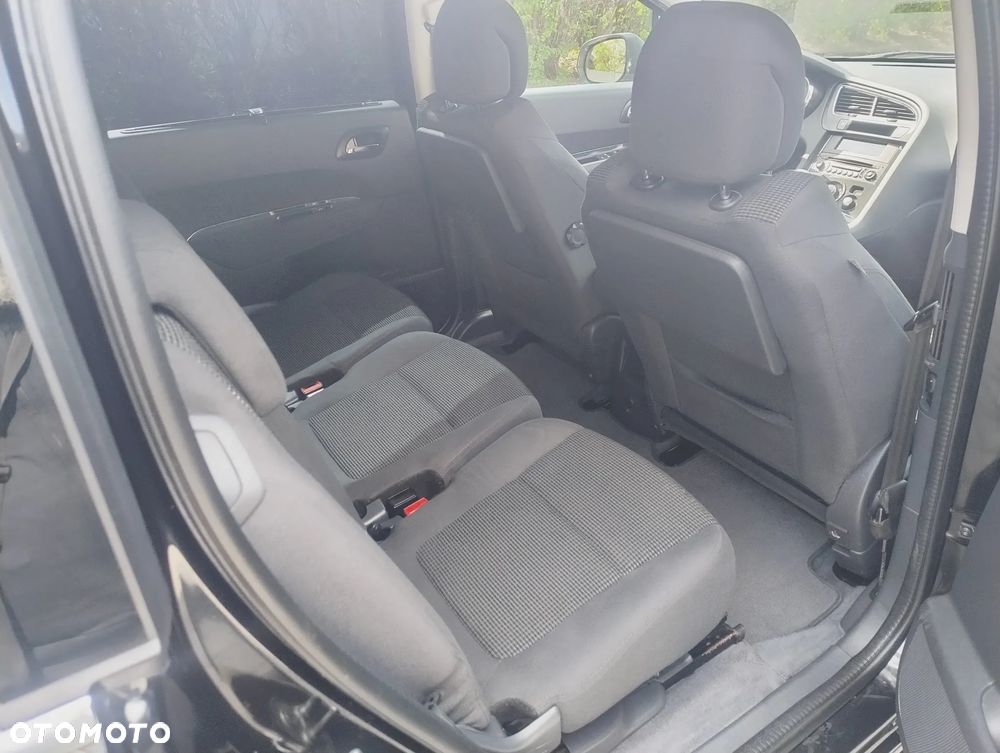 Peugeot 5008 2.0 HDi Family 7os - 19
