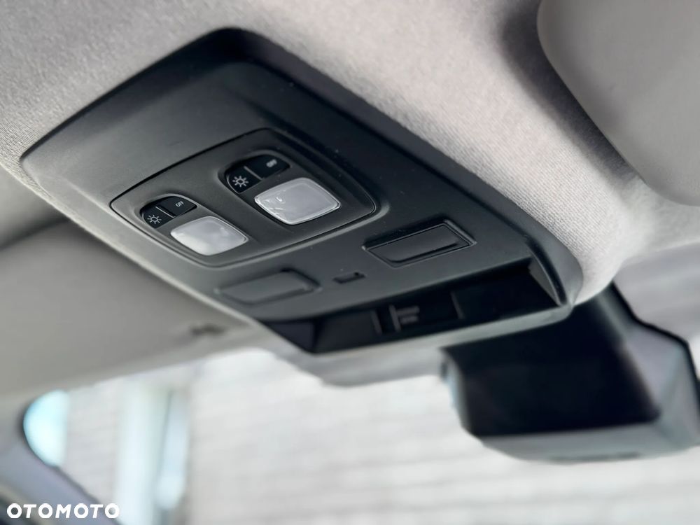 Renault TRAFIC - 29