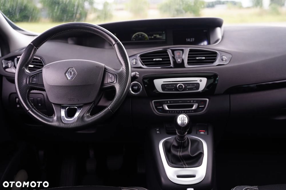 Renault Scenic 1.5 dCi Bose - 9
