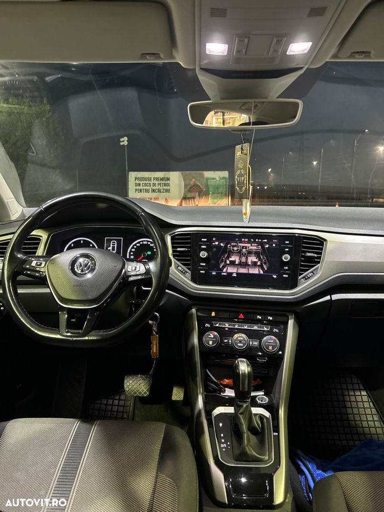Volkswagen T-Roc - 8