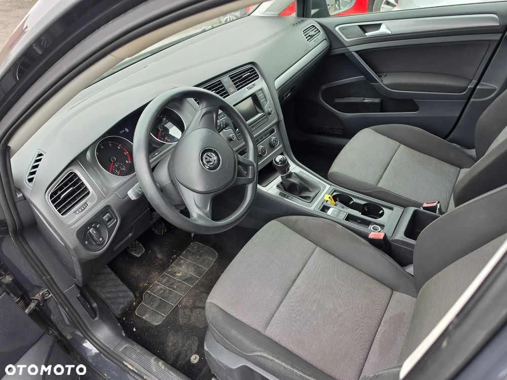 Volkswagen Golf 1.2 TSI BMT Trendline Perfectline - 34