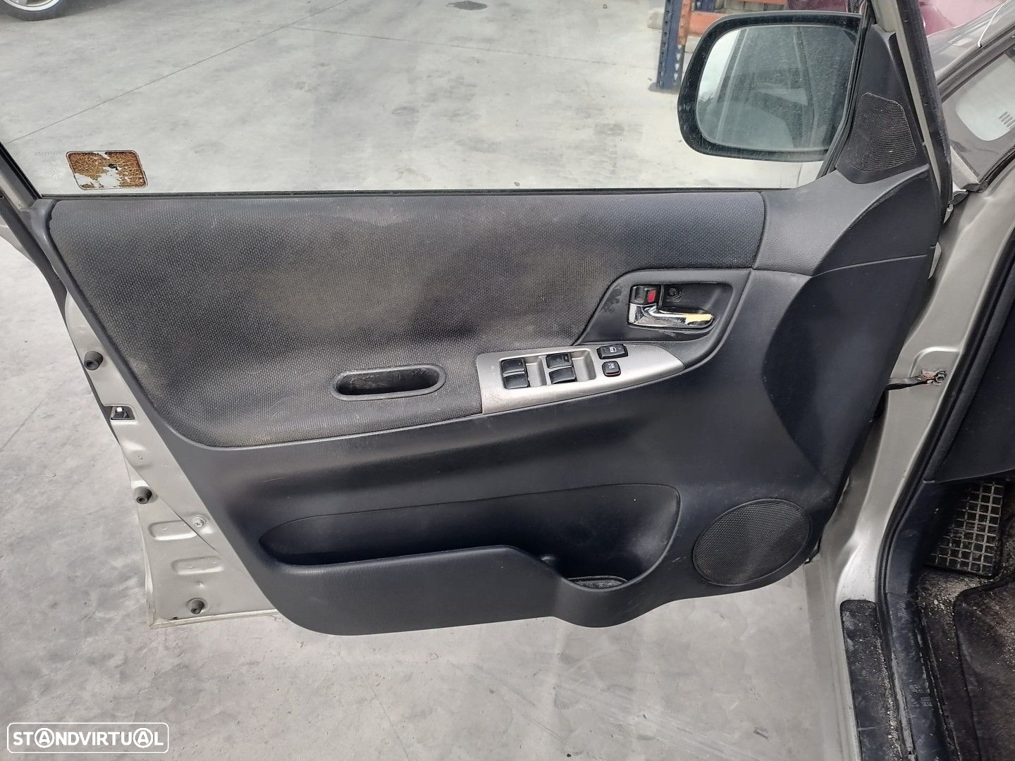 Peças Toyota Corolla Verso (E12) 2001 a 2004 - 7