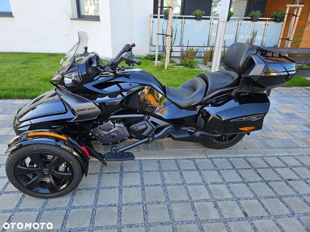 Can-Am Spyder - 6