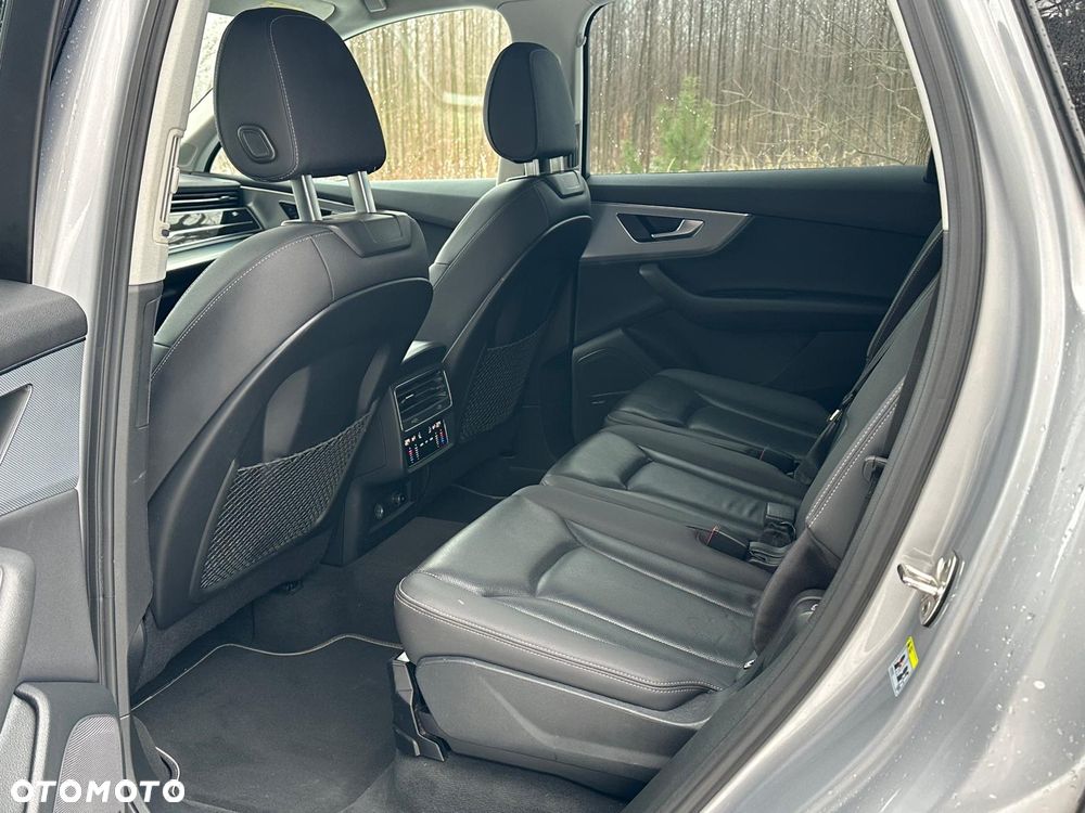 Audi Q7 - 16