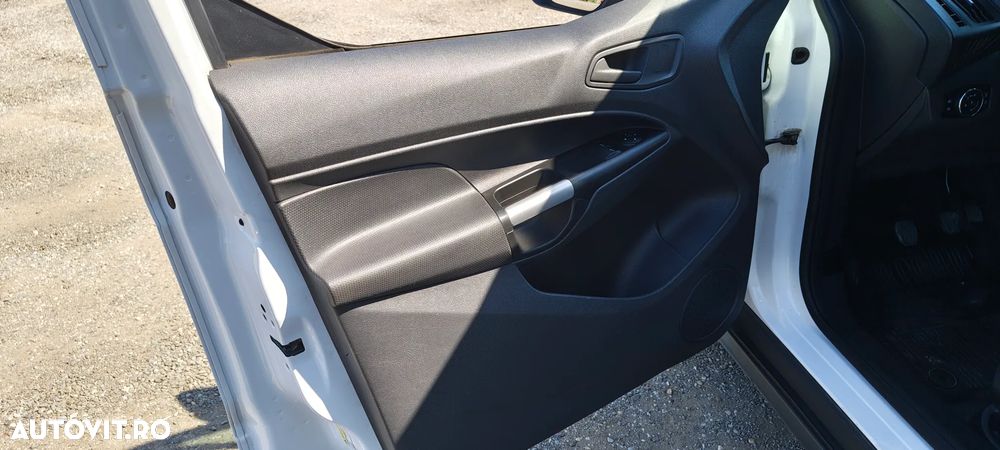 Ford TRANSIT CONNECT - 13