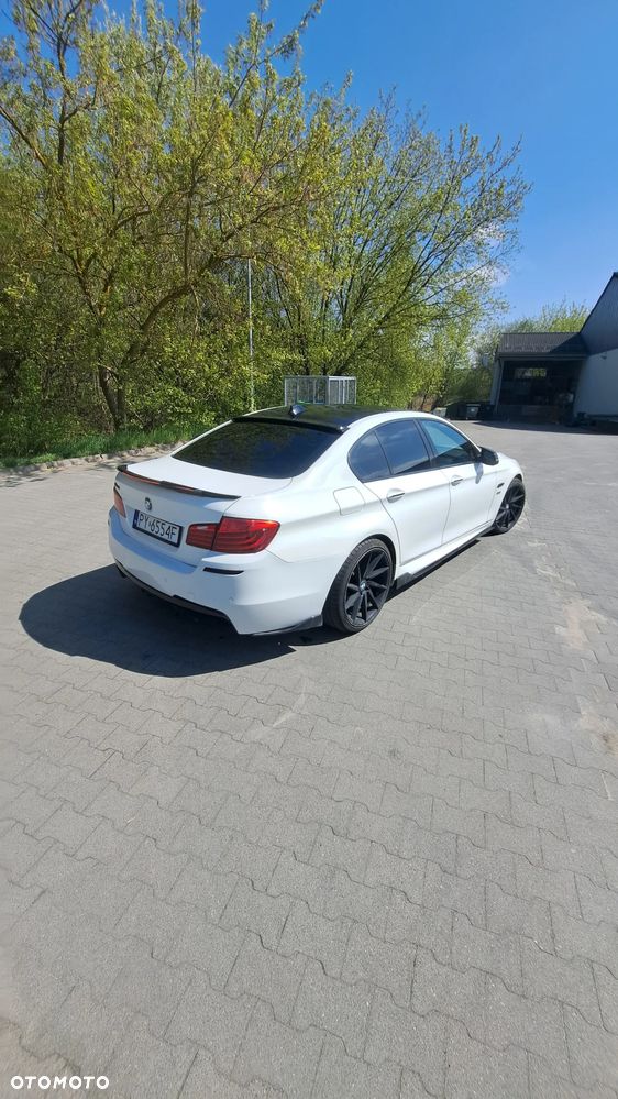 BMW Seria 5 528i - 7