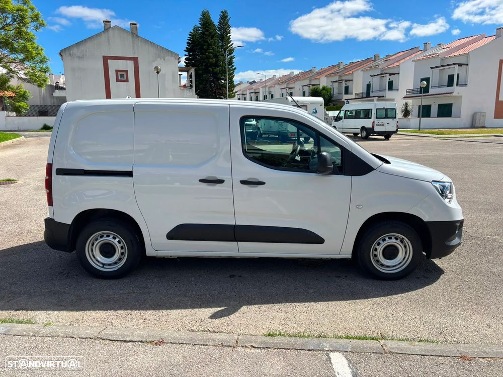 Opel Combo 1.5 CDTi 102cv L1H1 ENJOY - AC - IVA DEDUTÍVEL - 9