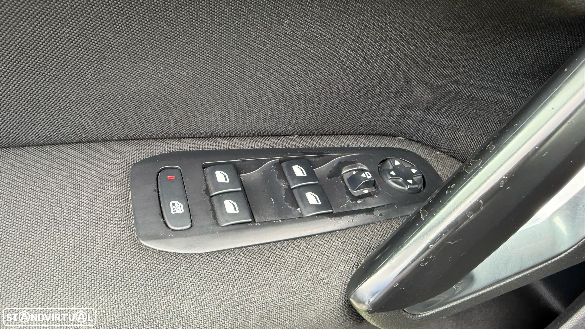 Peugeot 308 SW 1.6 BlueHDi Style - 41