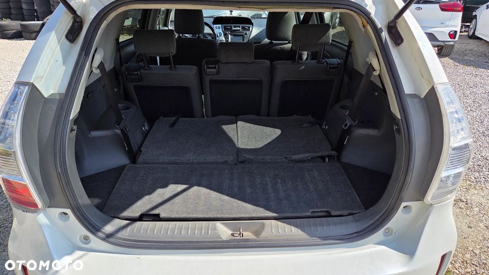 Toyota Prius+ (Hybrid) Comfort - 12