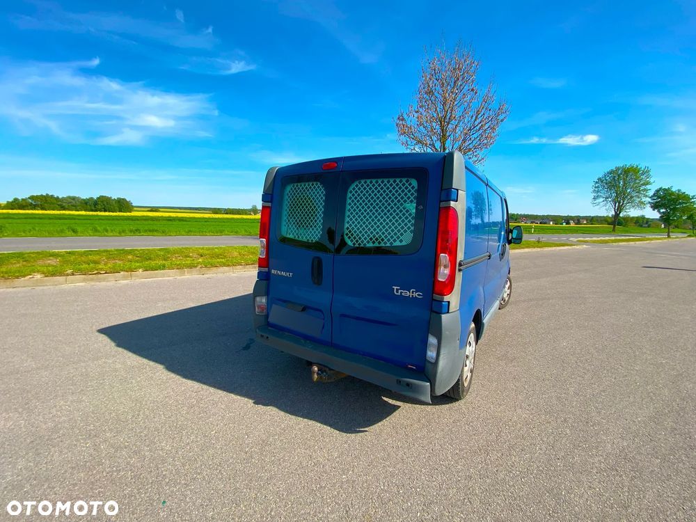 Renault TRAFIC - 9
