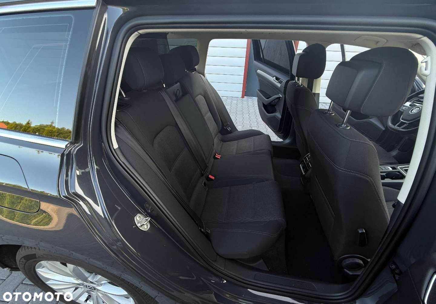 Volkswagen Passat - 20