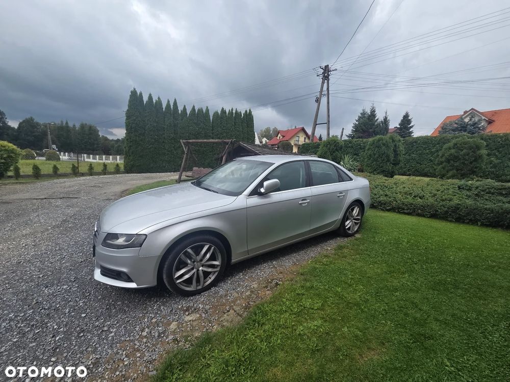 Audi A4 Limousine
