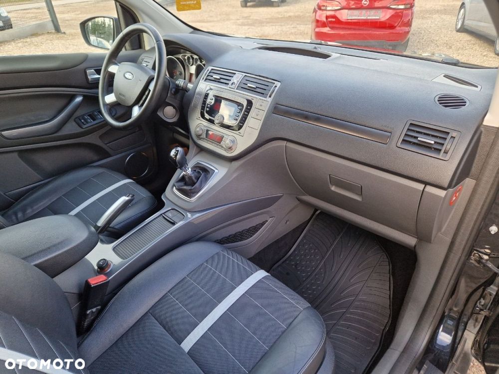 Ford Kuga 2.0 TDCi Titanium FWD - 18