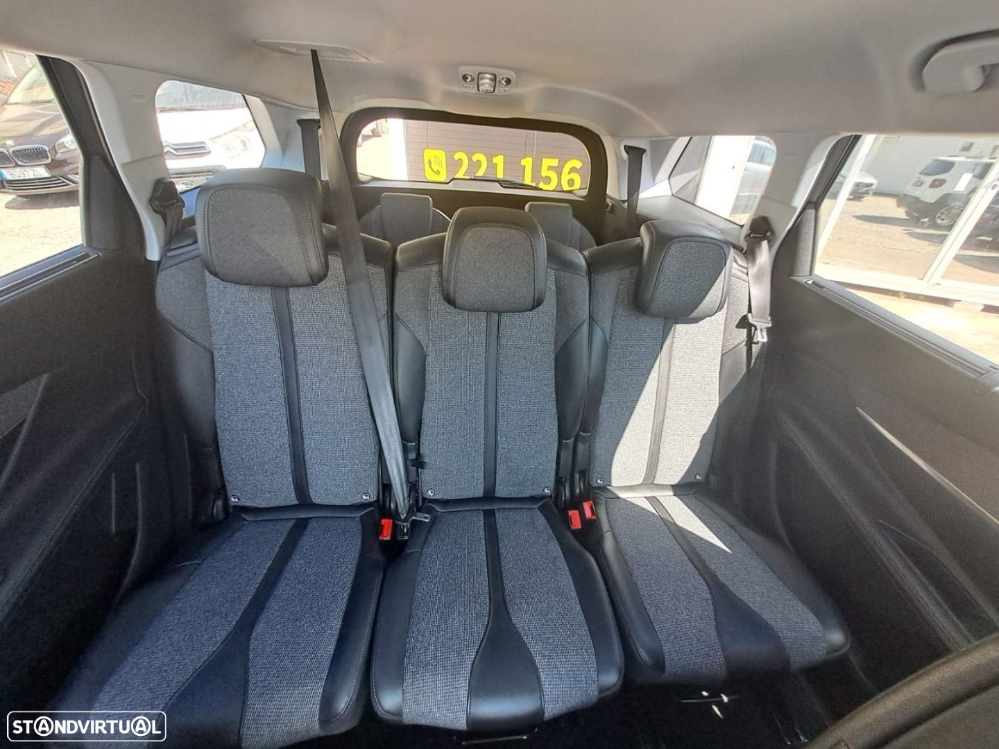 Peugeot 5008 1.5 BlueHDi Allure EAT8 - 12