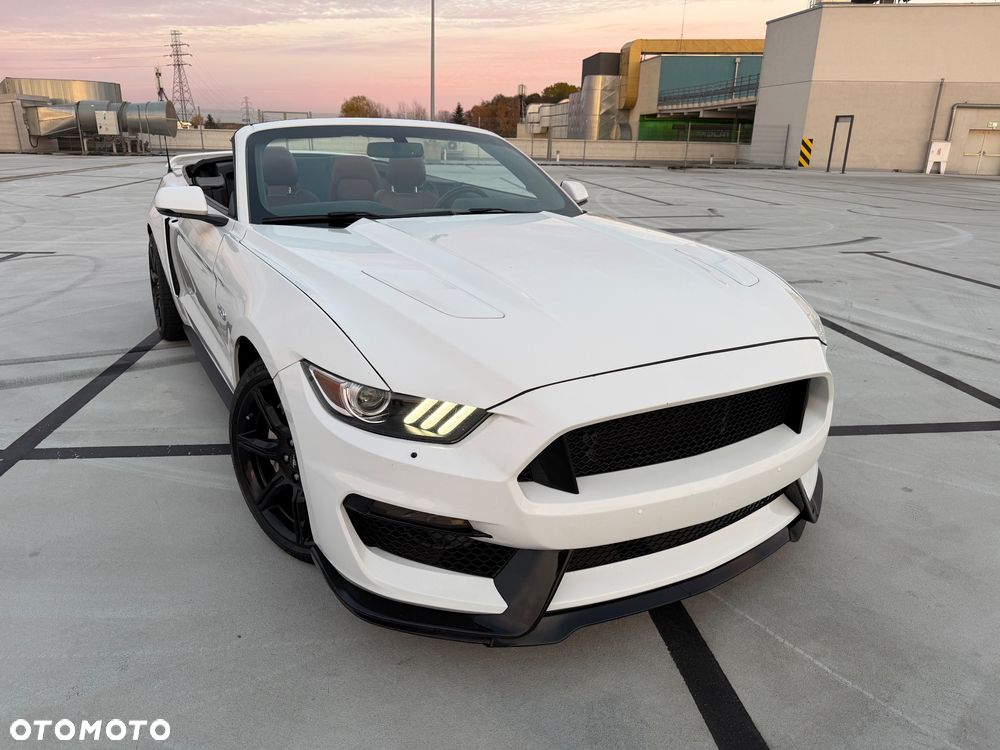 Ford Mustang - 3