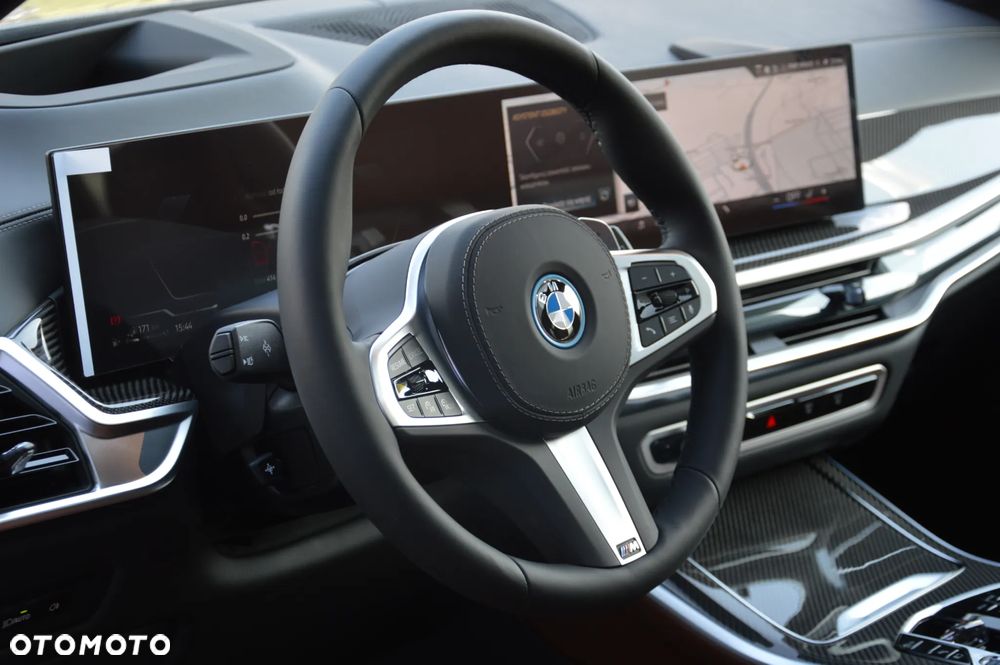 BMW X5 xDrive50e - 11