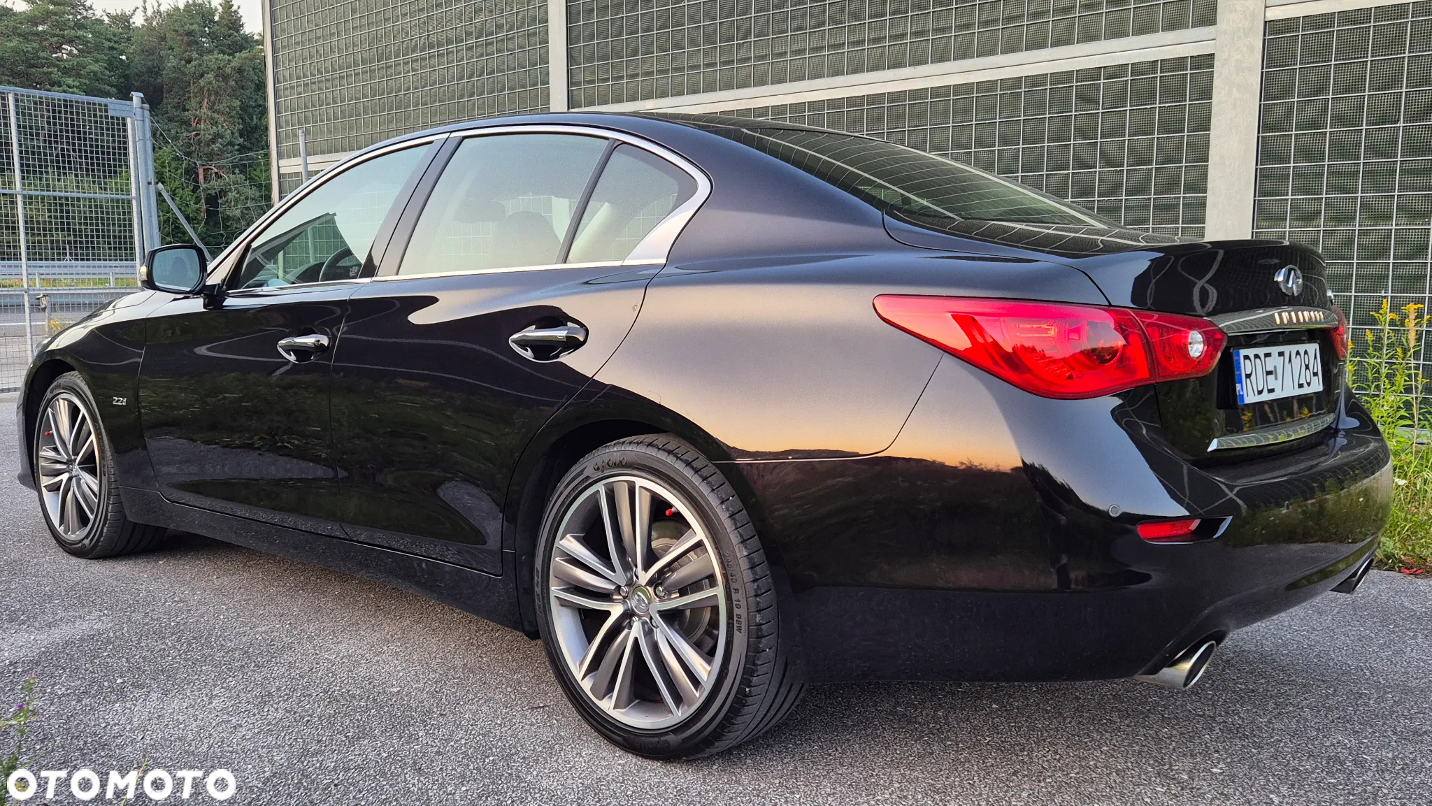 Infiniti Q50 2.2d Sport Sound Studio by Bose - 4