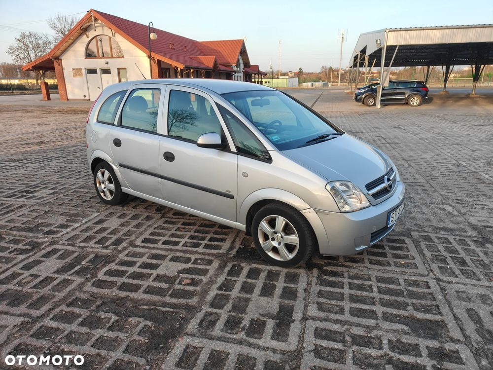 Opel Meriva 1.6 16V Essentia Easytronic - 4