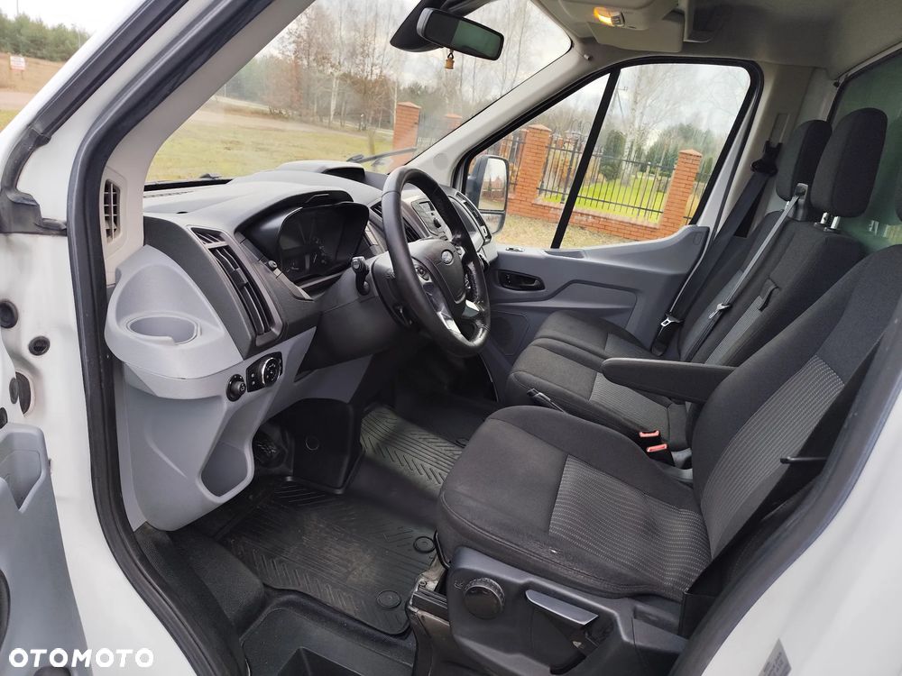 Ford Transit - 13