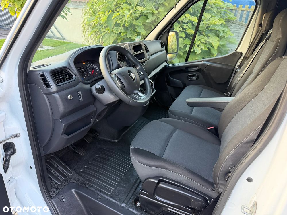 Renault Trafic - 11