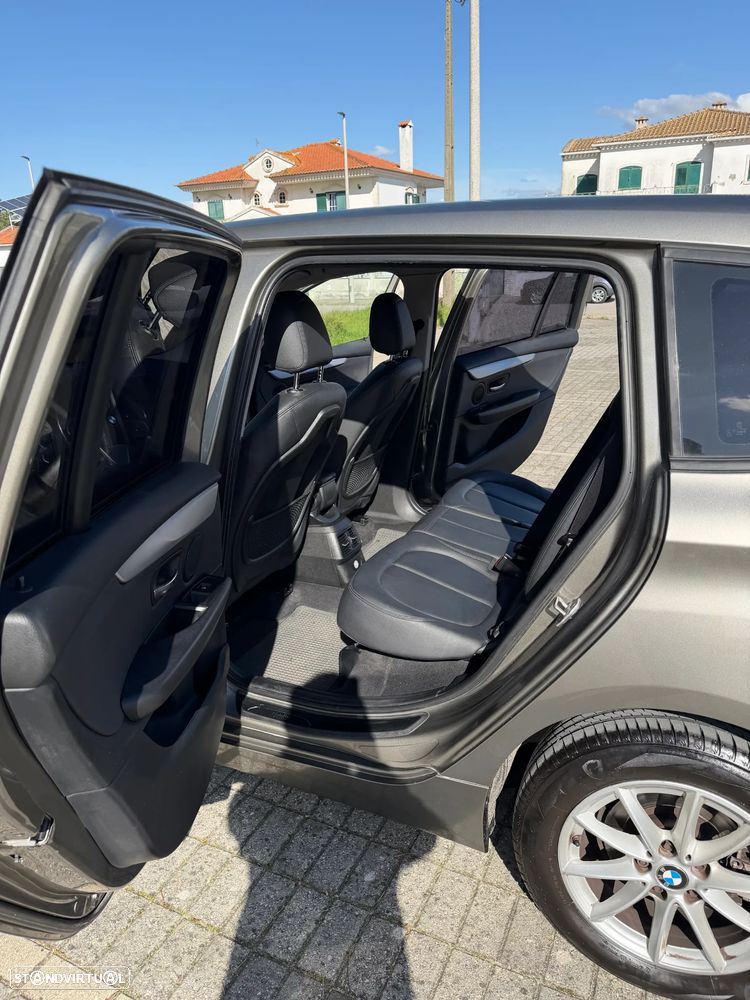 BMW 216 Gran Tourer d Luxury Line - 7