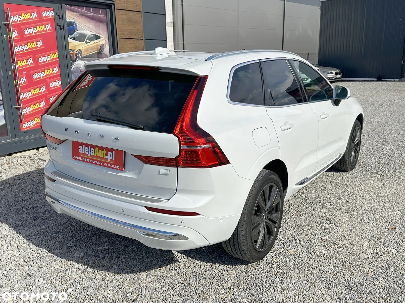Volvo XC 60 T8 Plug-In Hybrid AWD Inscription - 5