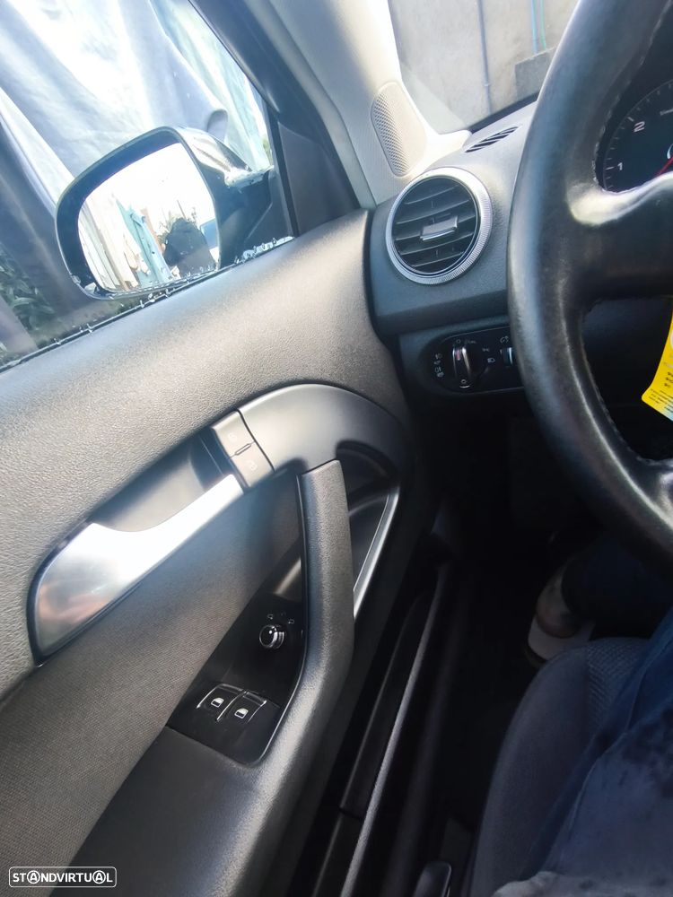 Audi A3 1.6 TDI Attraction - 12