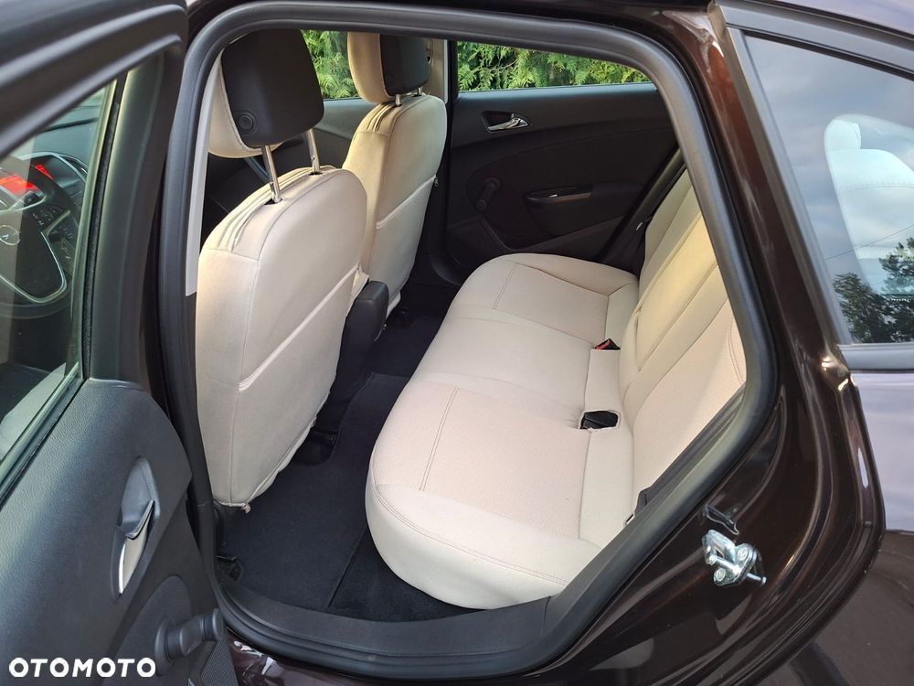 Opel Astra 1.6 Business - 12