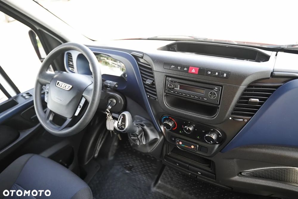 Iveco DAILY 35-140 / KONTENER 4,3 M / WINDA / HI -MATIC / BLIŹNIAK - 25