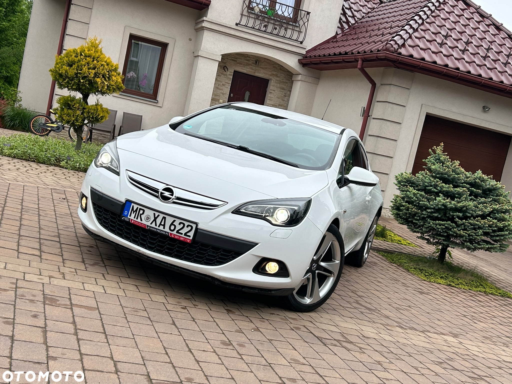 Opel Astra GTC 1.4 Turbo - 19