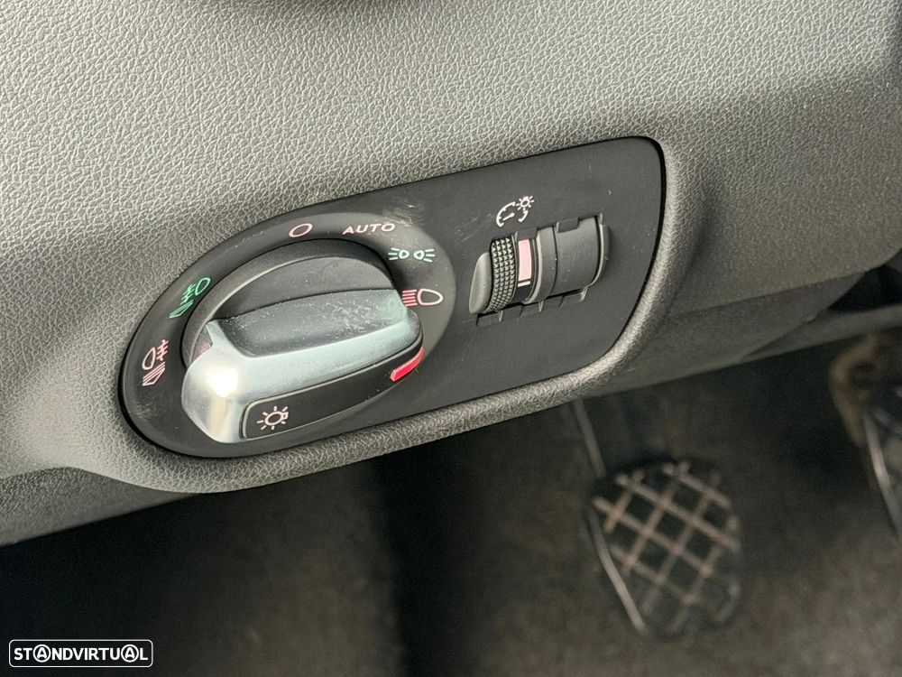 Audi A1 1.6 TDI S-line - 13