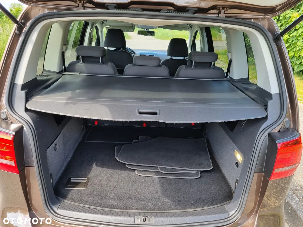 Volkswagen Touran 2.0 TDI DPF Cross - 22