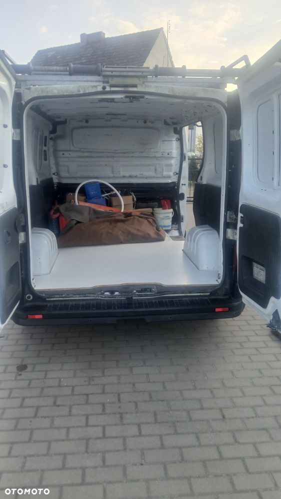 Renault Trafic - 10
