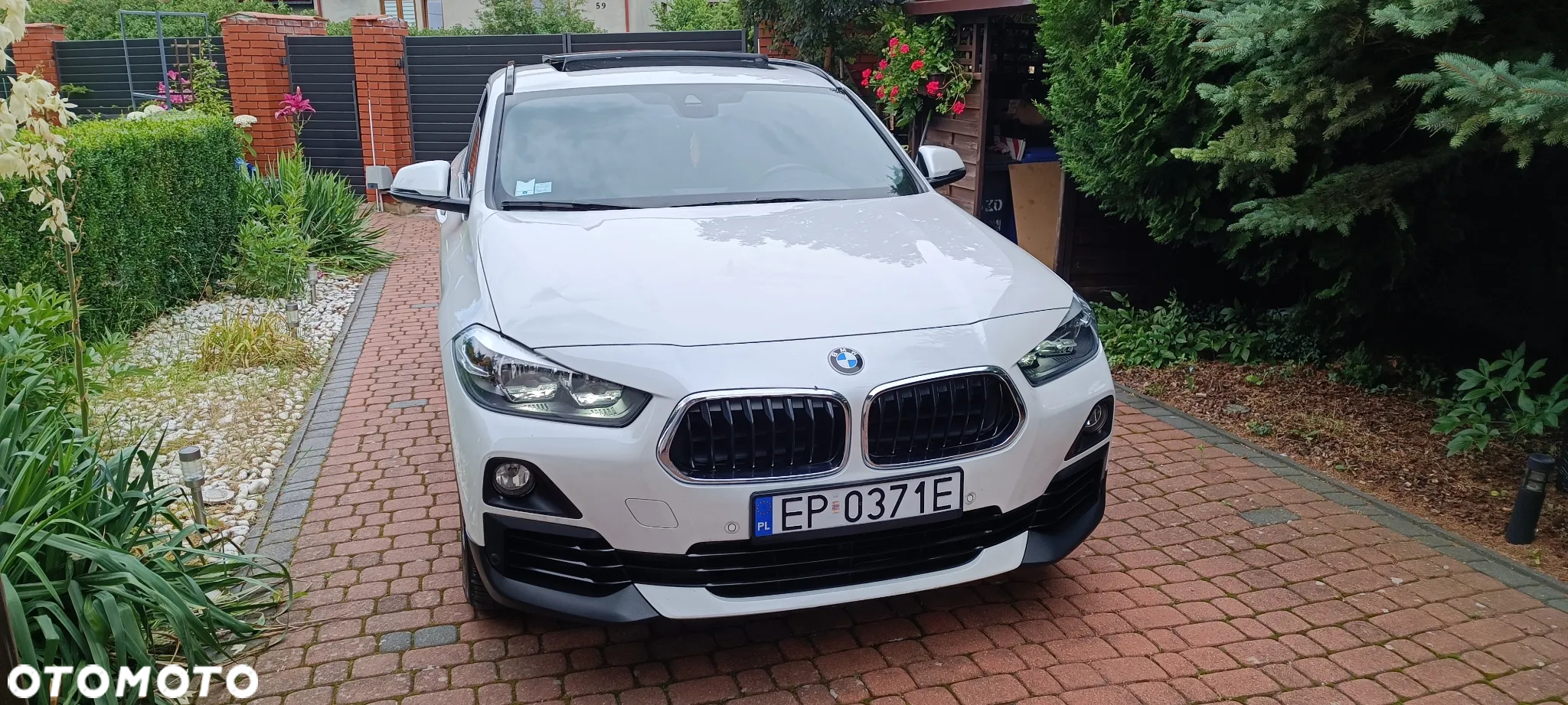 BMW X2 sDrive18d Business Edition - 37