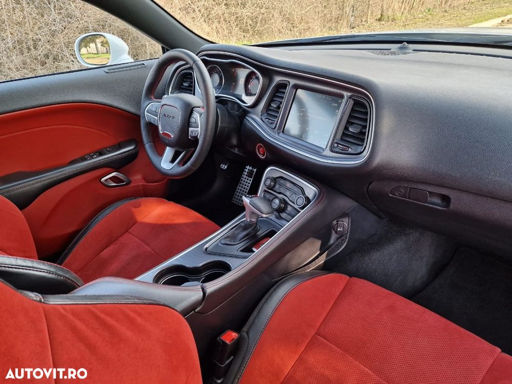 Dodge Challenger Automatik R/T Plus Scat Pack - 18