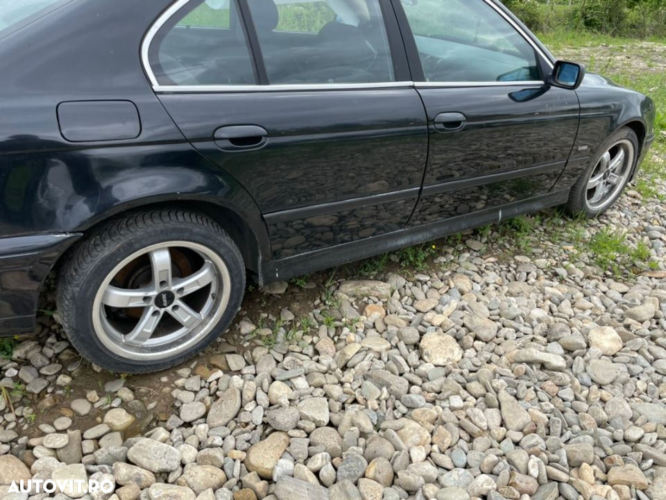 piese bmw e39 Facelift 520d 2002 telefon interior panouri mahon trimuri motor cutie volanta ambreaj radiator jante roti R 16 17 5x120 alutec  capota bara aripa far usa ceasuri bord - 20