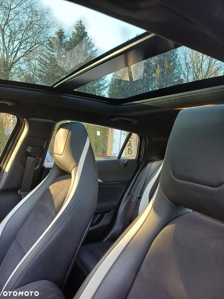 Infiniti Q30 1.6t DCT Premium - 9
