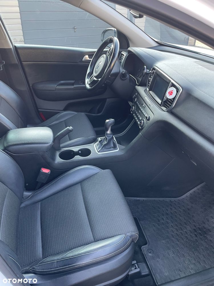 Kia Sportage 1.6 GDI L 2WD - 11
