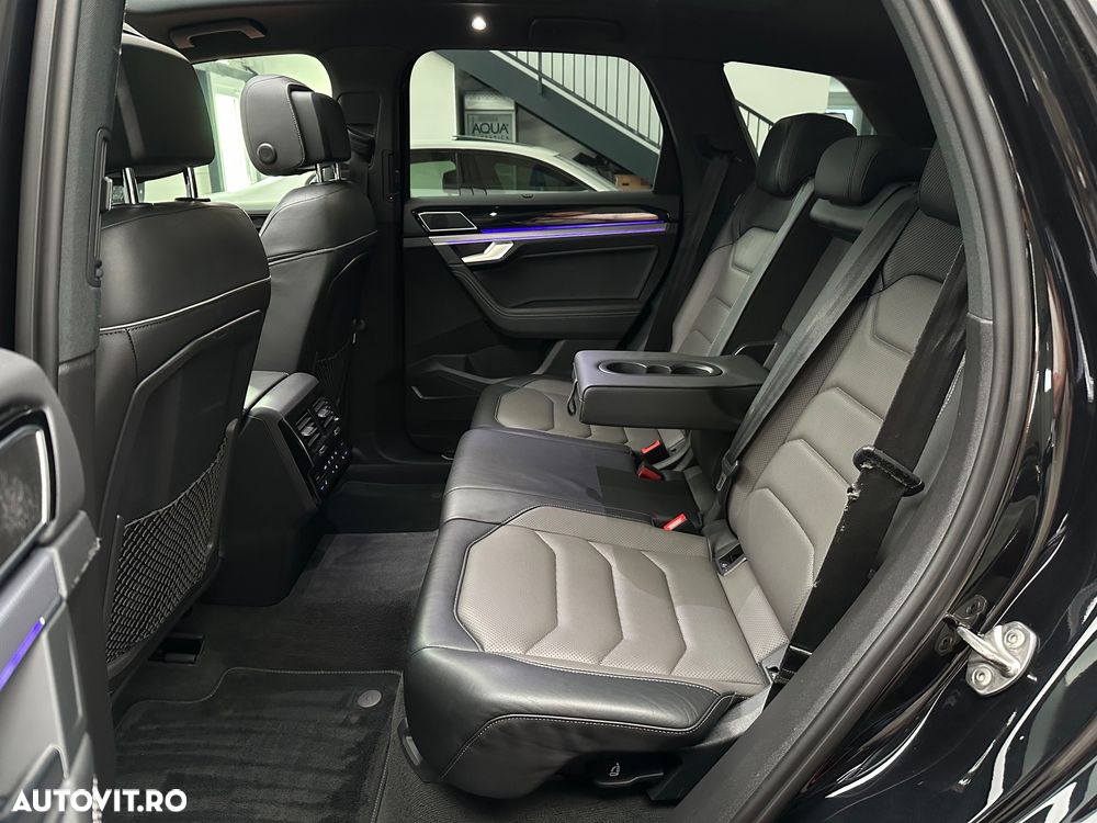 Volkswagen Touareg 3.0 V6 TDI 4Motion DPF Automatik R-Line - 19